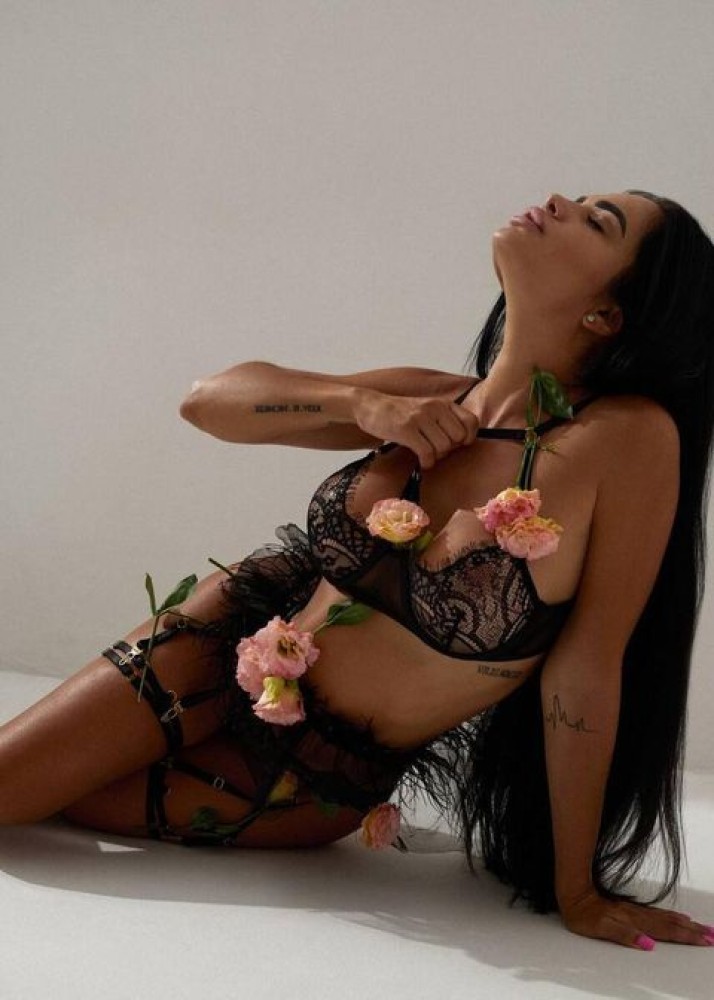 Индивидуалка Эвелина фото № 2 в городе Новый Уренгой